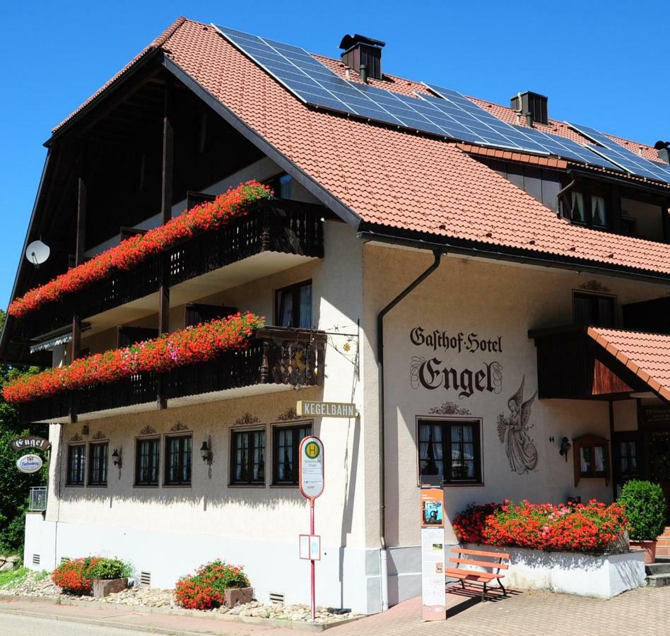 Gasthof Hotel Engel Simonswald Exterior photo